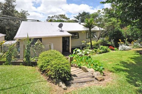 Photo of property in 33 Mellsop Avenue, Waiuku, 2123