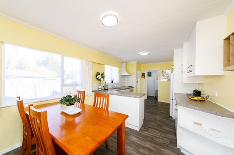 Photo of property in 107 Ruamahanga Crescent, Terrace End, Palmerston North, 4410