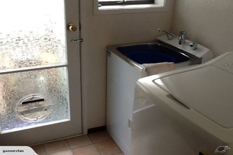 Photo of property in 1/150a Prince Regent Drive, Half Moon Bay, Auckland, 2012