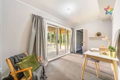 Photo of property in 26 Cedar Street, Maungaraki, Lower Hutt, 5010