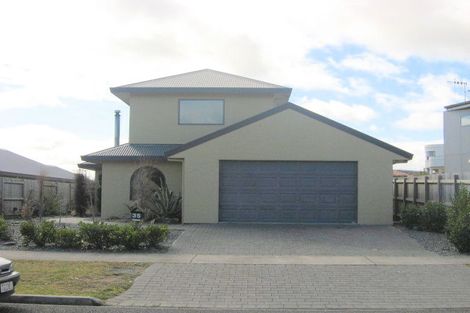 Photo of property in 35 Logan Avenue, Wharewaka, Taupo, 3330