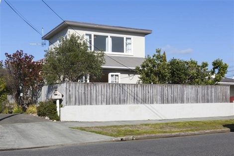 Photo of property in 98 Manly Street, Paraparaumu Beach, Paraparaumu, 5032