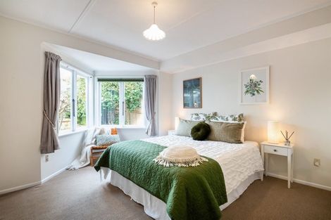 Photo of property in 1/40 Mahara Avenue, Birkenhead, Auckland, 0626