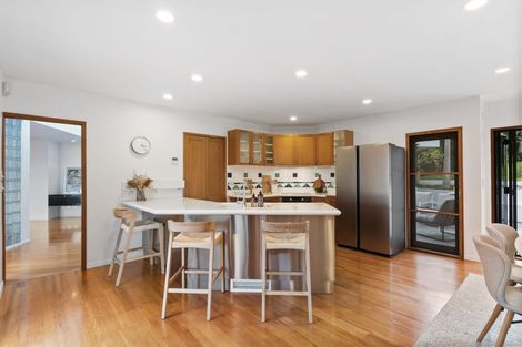 Photo of property in 1/52 Masterton Road, Rothesay Bay, Auckland, 0630