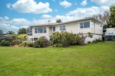 Photo of property in 20 Treeway, Sunnyhills, Auckland, 2010