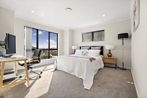 Photo of property in 30 Hikuawa Road, Flat Bush, Auckland, 2019