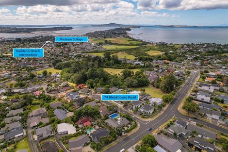 Photo of property in 74 Bleakhouse Road, Howick, Auckland, 2014