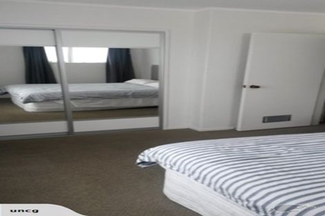 Photo of property in 2/103 Rongotai Road, Kilbirnie, Wellington, 6022