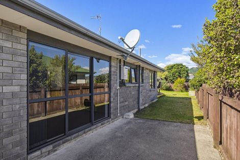 Photo of property in 108 Makarini Street, Paraparaumu, 5032