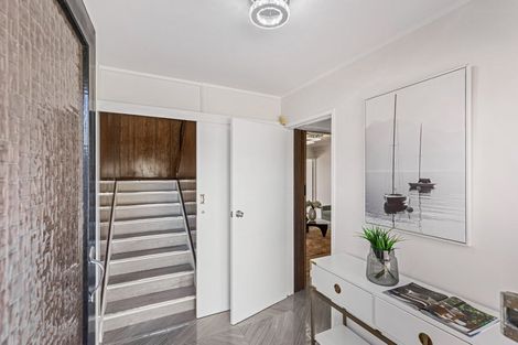 Photo of property in 1/100 Titirangi Road, New Lynn, Auckland, 0600