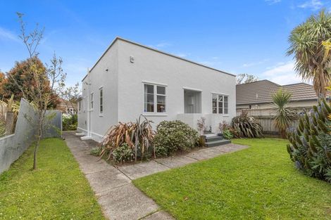 Photo of property in 65 Park Road, West End, Palmerston North, 4412