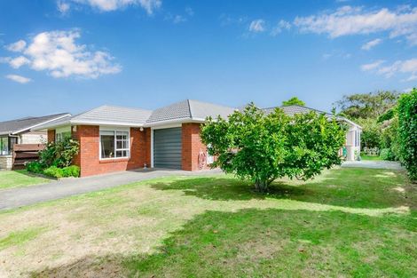 Photo of property in 26 Awanui Drive, Waikanae, 5036