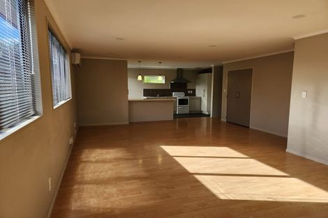Photo of property in 52 Welcome Bay Road, Welcome Bay, Tauranga, 3112