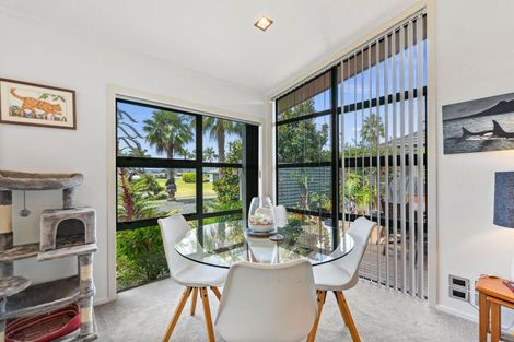 Photo of property in 98 Barbados Way, One Tree Point, 0118