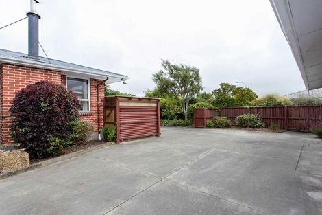 Photo of property in 2/15 Tuscany Place, Beckenham, Christchurch, 8023