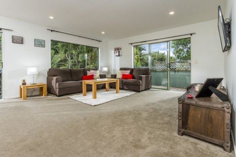 Photo of property in 2/14 Fitzwilliam Drive, Torbay, Auckland, 0630