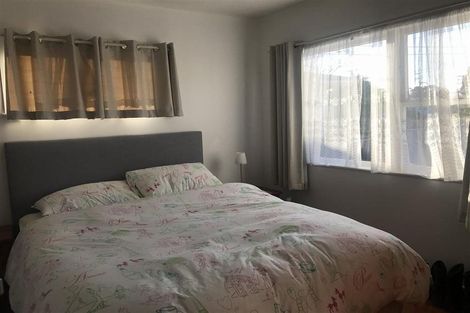 Photo of property in 50 Tiraumea Drive, Pakuranga, Auckland, 2010