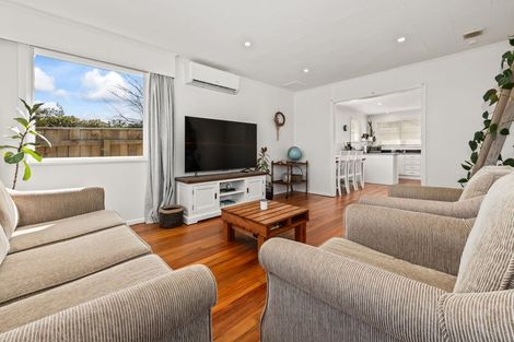 Photo of property in 11a Winara Avenue, Waikanae, 5036