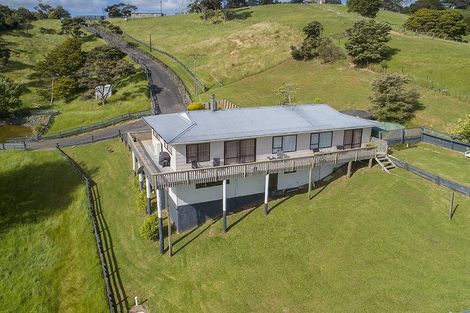 Photo of property in 220 Anderson Road, Helensville, 0875
