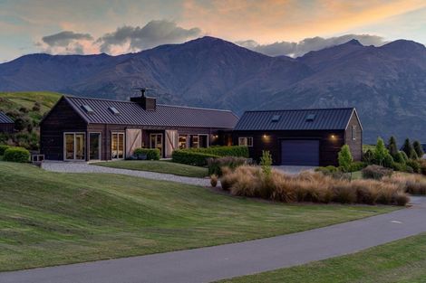Photo of property in 92 Threepwood Road, Lake Hayes, Queenstown, 9371