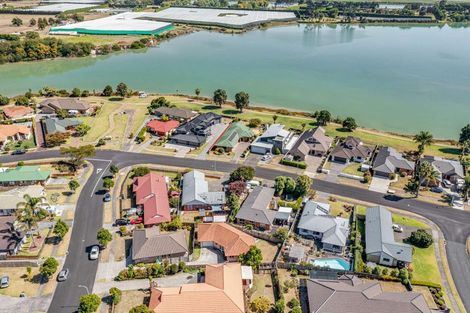 Photo of property in 2/23 Waitoa Street, Waiuku, 2123