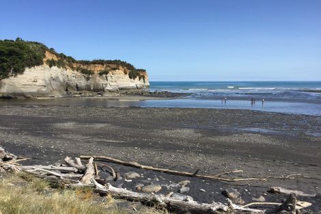 Photo of property in 32 Ngakoti Street, Urenui, 4375
