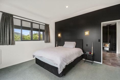 Photo of property in 141 Lisland Drive, Kinloch, Taupo, 3377