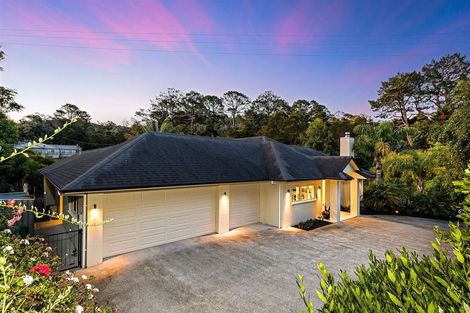 Photo of property in 7 Hobbs Road, Matakatia, Whangaparaoa, 0930