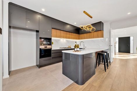 Photo of property in 37 Puia Street, Papatoetoe, 2025