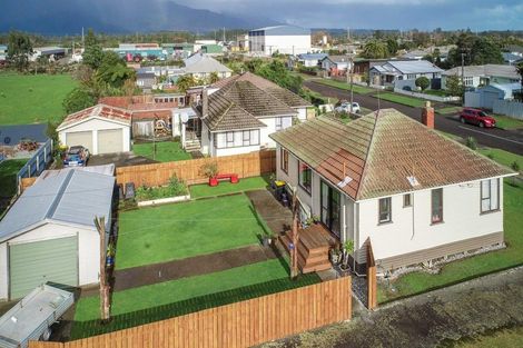 Photo of property in 1 Webb Street, Westport, 7825