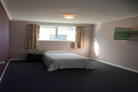 Photo of property in 16 Towai Street, Inglewood, 4330