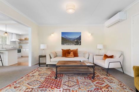 Photo of property in 4 Berkshire Street, Arrowtown, 9302