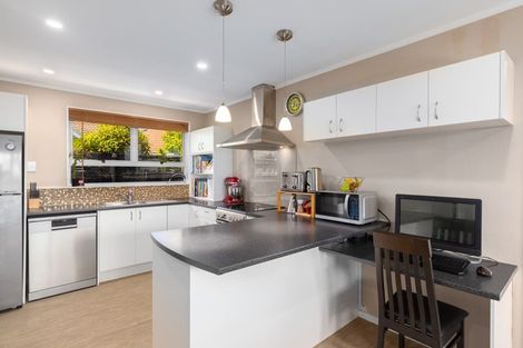 Photo of property in 2 Panckhurst Drive, Woodend, 7610