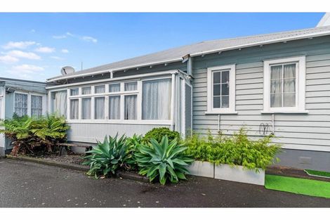 Photo of property in 9/27 Mokoia Road, Birkenhead, Auckland, 0626
