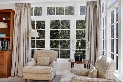 Photo of property in 91 Belt Road, New Plymouth, 4310