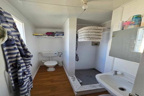 Photo of property in 8 Central Terrace, Alicetown, Lower Hutt, 5010