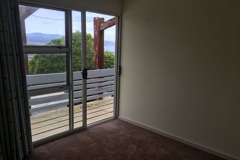 Photo of property in 21 Houghton Bay Road, Houghton Bay, Wellington, 6023