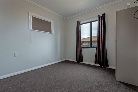 Photo of property in 1014 Tremaine Avenue, Roslyn, Palmerston North, 4414