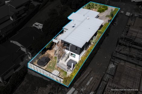 Photo of property in 12 Braemar Road, Rothesay Bay, Auckland, 0630