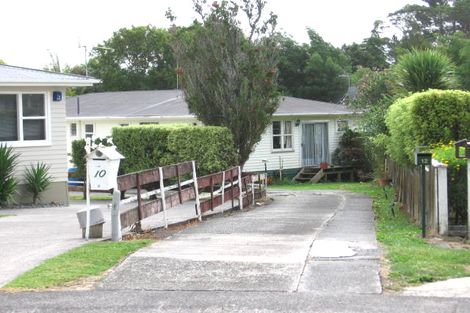 Photo of property in 12 Gregg Place, Sunnyvale, Auckland, 0612