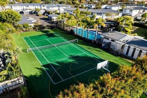 Photo of property in 11/2 Armoy Drive, East Tamaki, Auckland, 2016