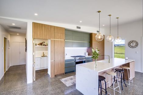 Photo of property in 2658 Taihape Road, Sherenden, Hastings, 4179