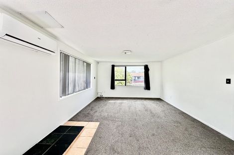 Photo of property in 38 Burundi Avenue, Clendon Park, Auckland, 2103