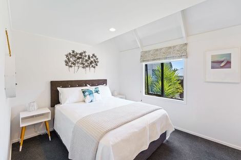 Photo of property in 29 Eruini Street, Waikanae Beach, Waikanae, 5036