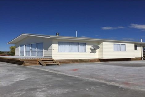 Photo of property in 37 Porritt Place, Waipukurau, 4200