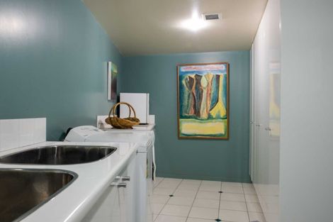 Photo of property in 1a Sherwood Lane, Cashmere, Christchurch, 8022