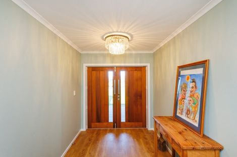 Photo of property in 21 Loveston Lane, Kelvin Grove, Palmerston North, 4470