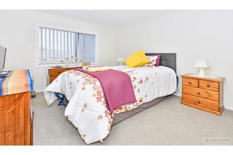 Photo of property in 54c Cambridge Terrace, Papatoetoe, Auckland, 2025