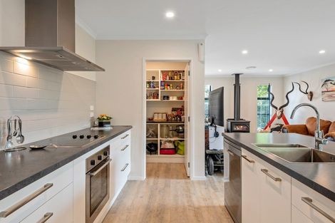 Photo of property in 5 Oakden Drive, Darfield, 7510