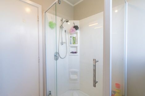 Photo of property in 35 Mararoa Drive, Manapouri, 9679